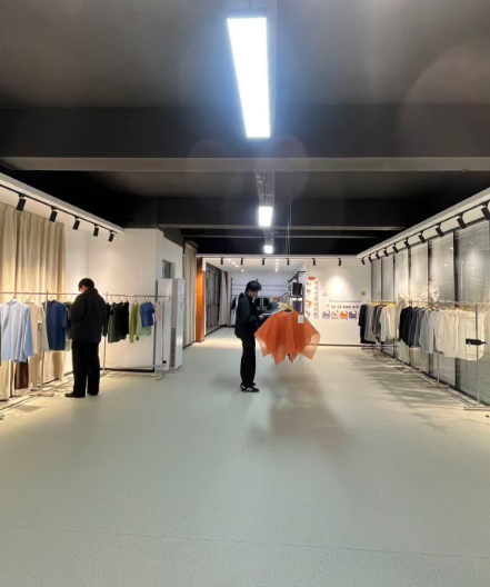 Japanese Client Yagi Visits to Discuss Autumn & Winter New Garments